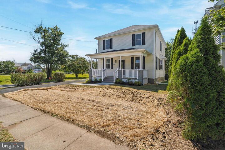 Property Photo:  2604 Cynwyd Avenue  PA 19008 