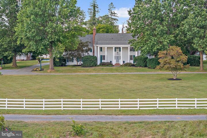 Property Photo:  16110 Drayton Farm Drive  MD 20868 