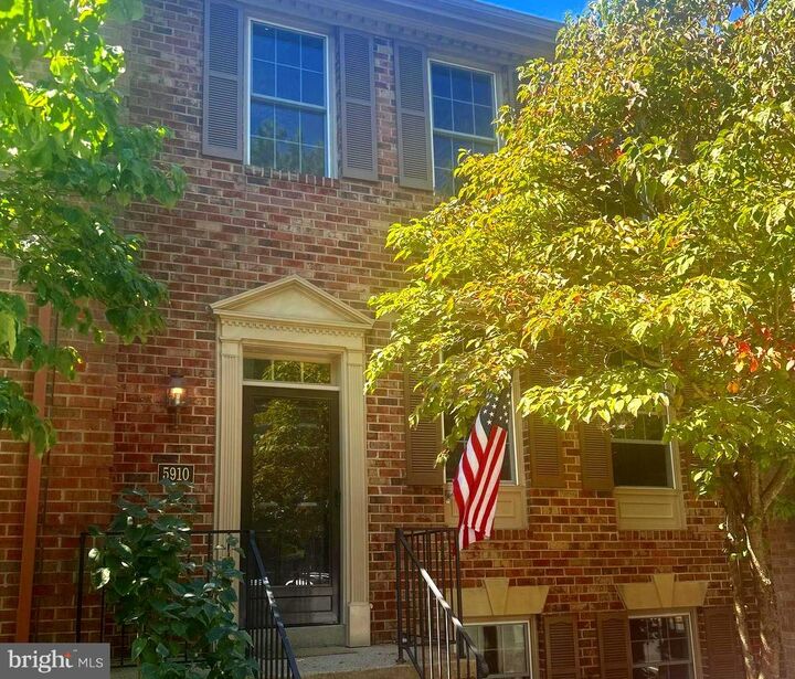 5910 Woodfield Estates Drive  Alexandria VA 22310 photo