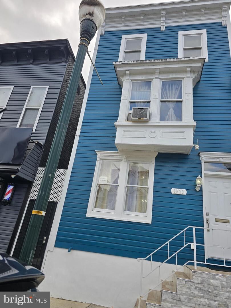 Property Photo:  1529 Derry Street  PA 17104