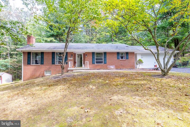 6591 Mountain Drive  Chambersburg PA 17202 photo