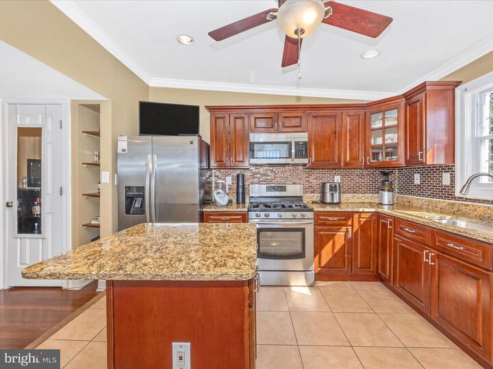 509 Wyeth Street  Baltimore MD 21230 photo