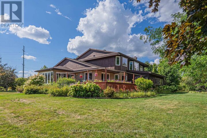 Property Photo:  2 Midinah Gate  ON K2R 1B7 