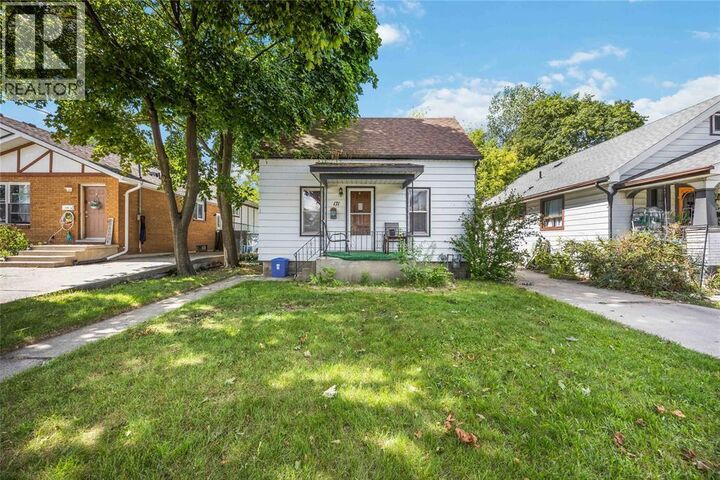 Property Photo:  171 Napier Street  ON N7T 6E5 