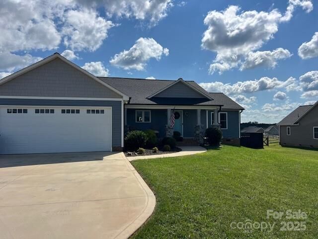 Property Photo: 142 Alf Hoover Road NC 28092