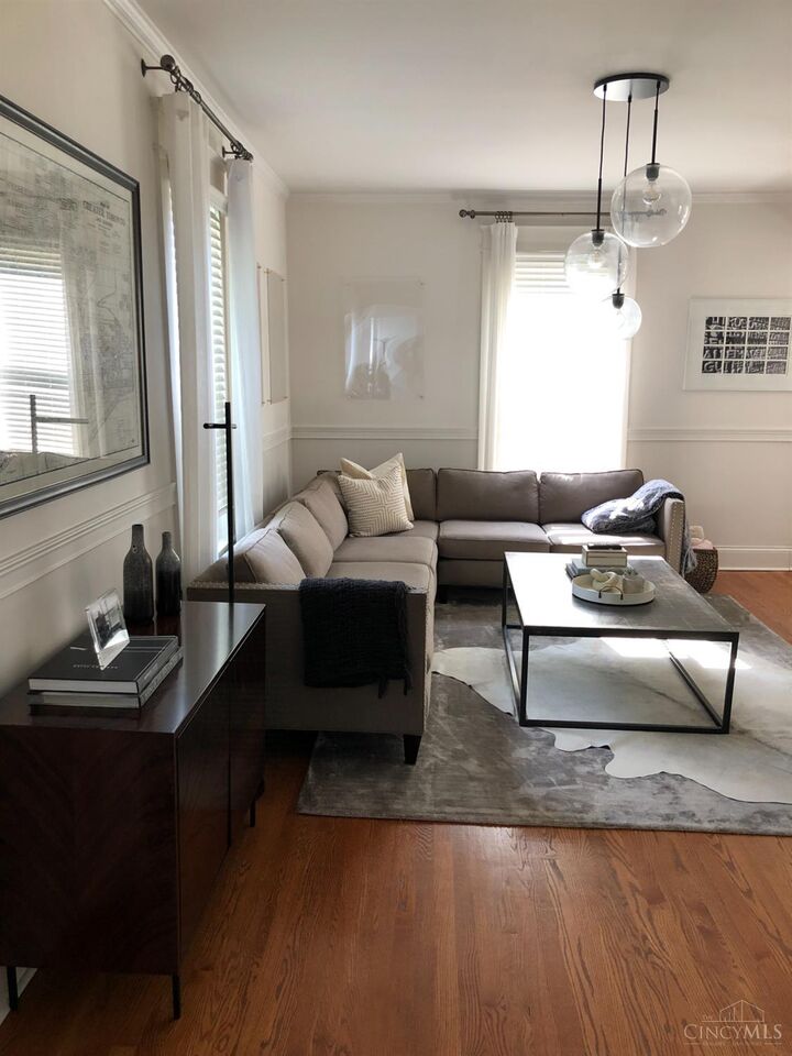 Property Photo: 3515 St Charles Place OH 45208