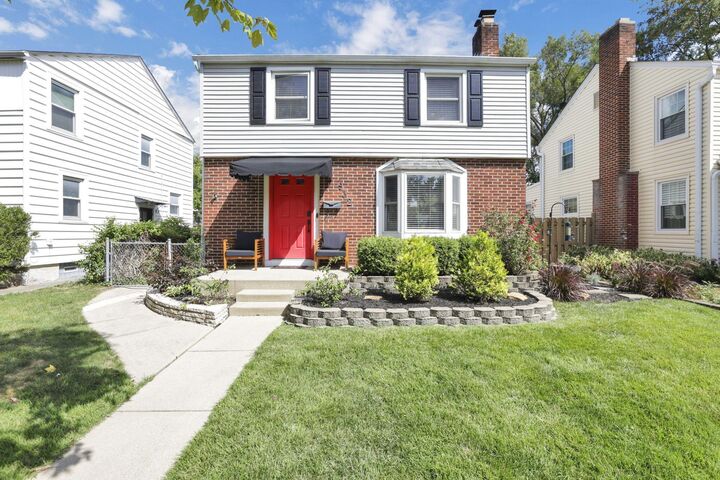 Property Photo: 932 McClain Road OH 43212