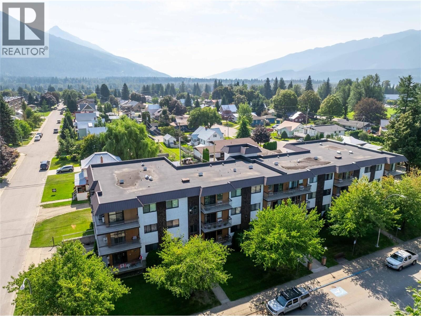 Property Photo:  800 Mackenzie Avenue 101  BC V0E 2S0 