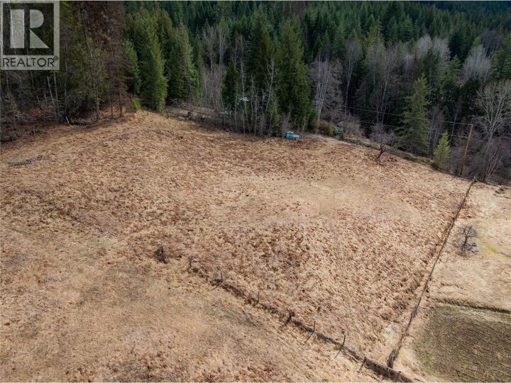 Property Photo: 6943 Kanigan Road BC V0G 2J0