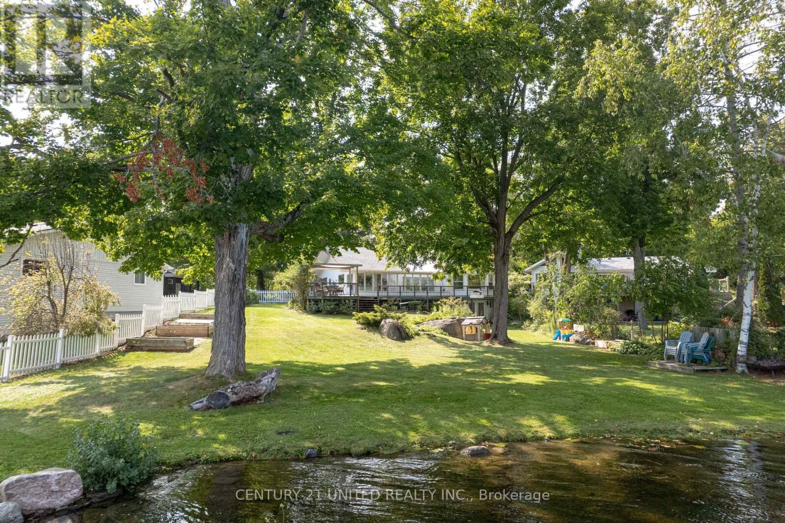 Photo de la propriété: 1105 Primrose Lane ON K9J 6X5