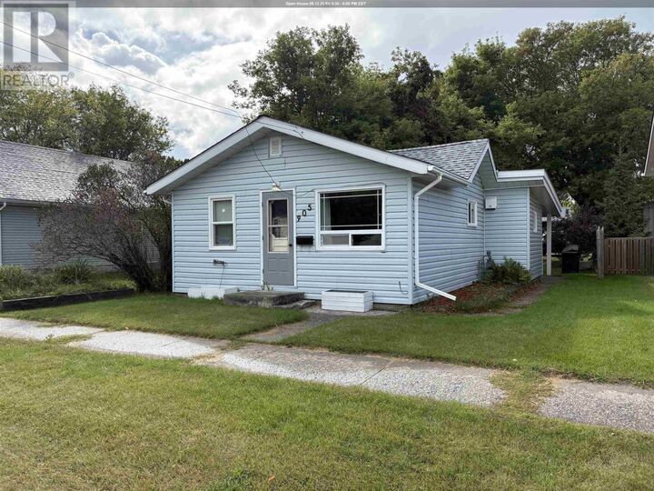 905 McKenzie Ave N  Fort Frances ON P9A 2B5 photo