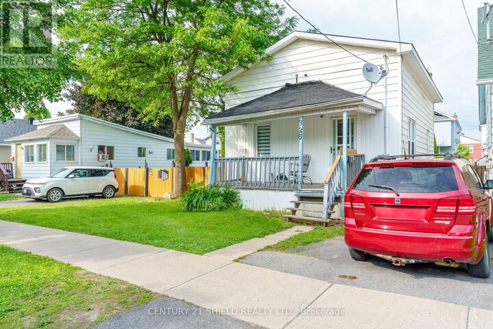 Property Photo:  325 North Belmont Street North  ON K6H 4Z7 
