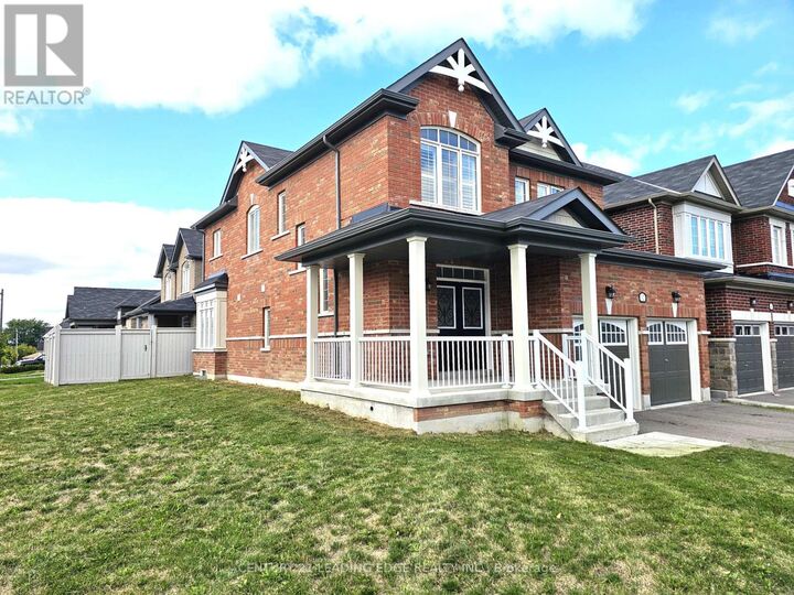 Property Photo:  32 Clear Spring Avenue  ON L4P 0H7 