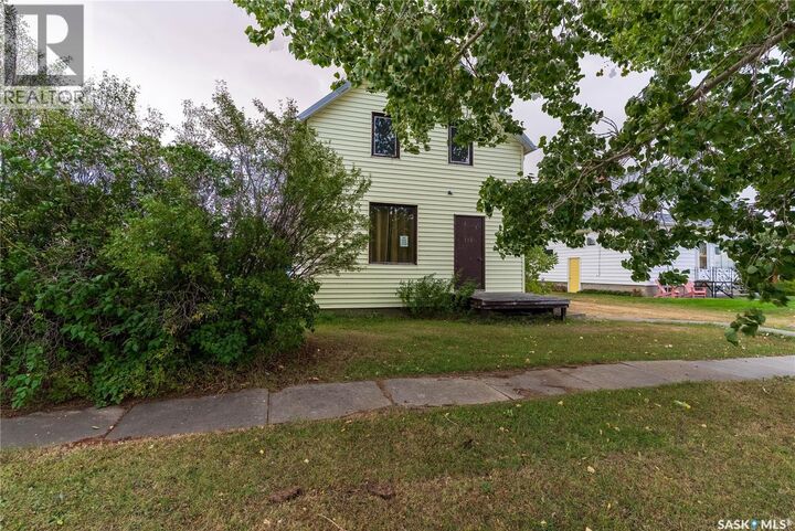 Property Photo:  116 Rouleau Street  SK S0G 4H0 