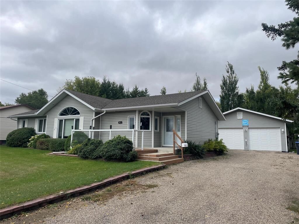 Property Photo: 620 Main Street MB R0J 1Z0