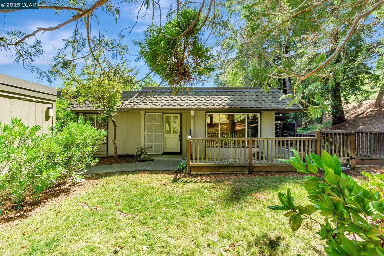 Property Photo:  2308 Ptarmigan 2  CA 94595 