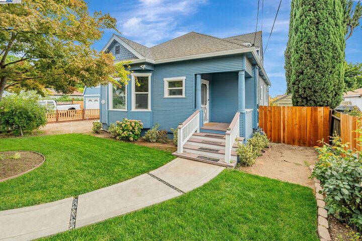 Property Photo:  434 Joseph Rd  CA 95336 