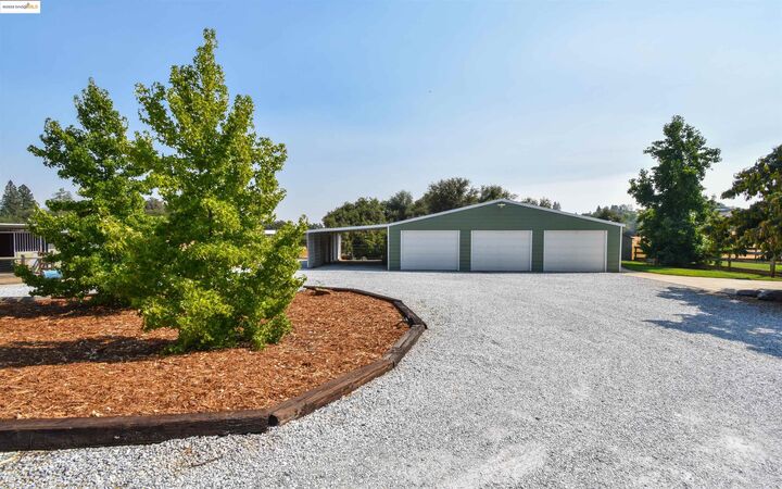Property Photo:  10303 N Airport Rd  CA 95310 