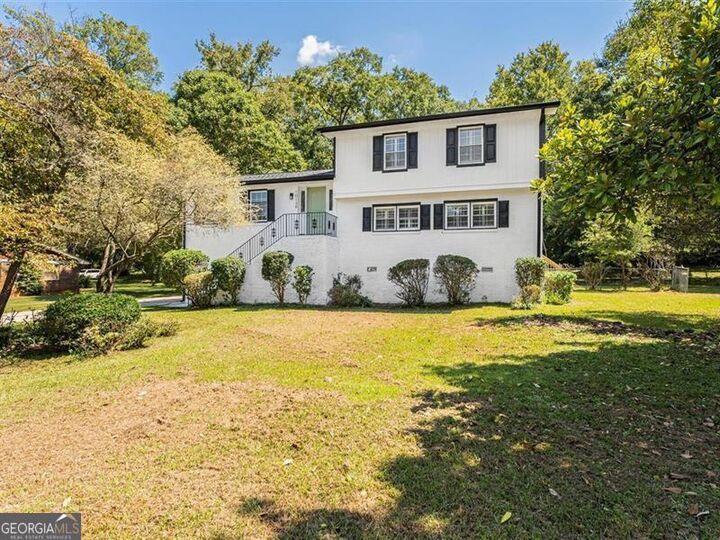 Property Photo:  10134 Carlton Trail  GA 30014 