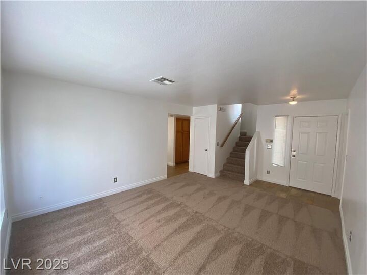 Property Photo: 9633 Rancho Palmas Drive NV 89117