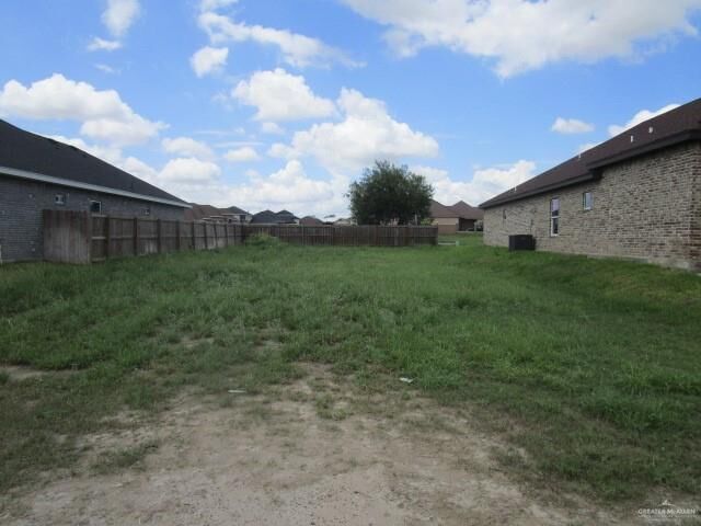 Property Photo:  512 N Kika De La Garza Boulevard  TX 78560 