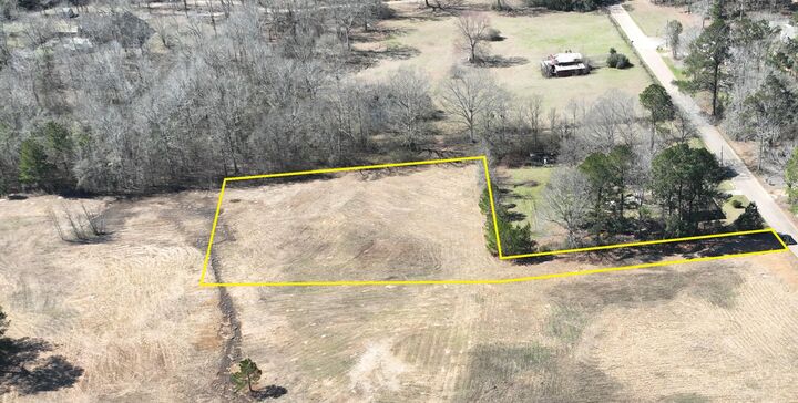 Property Photo:  755 Nobles Rd.  MS 39482 