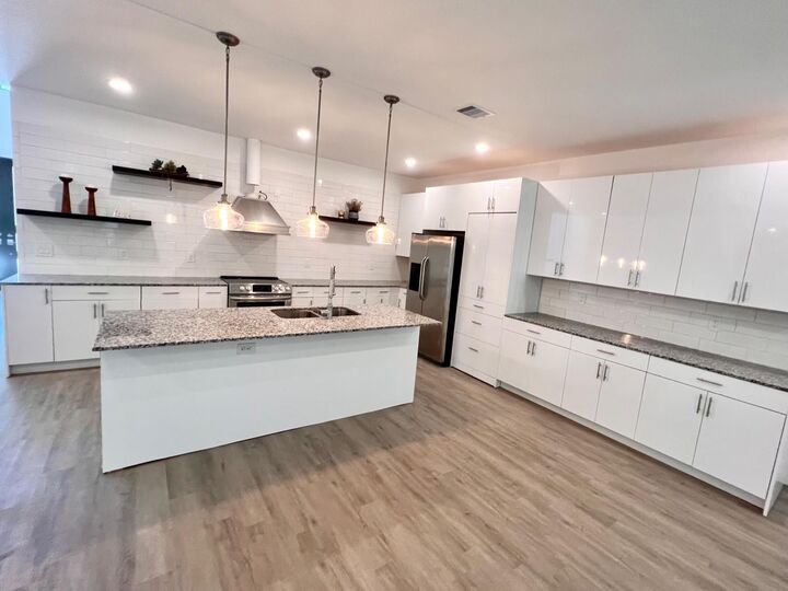 Property Photo:  11544 Mockingbird Hill  TX 77303 