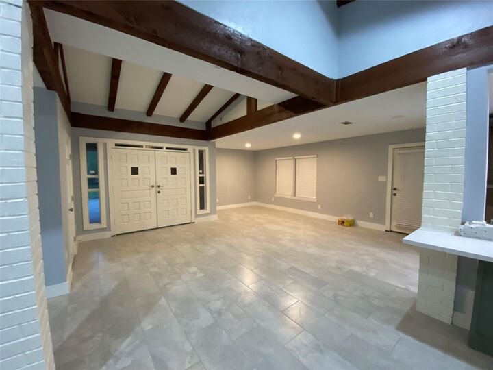 Property Photo: 17112 Bending Oaks TX 77385