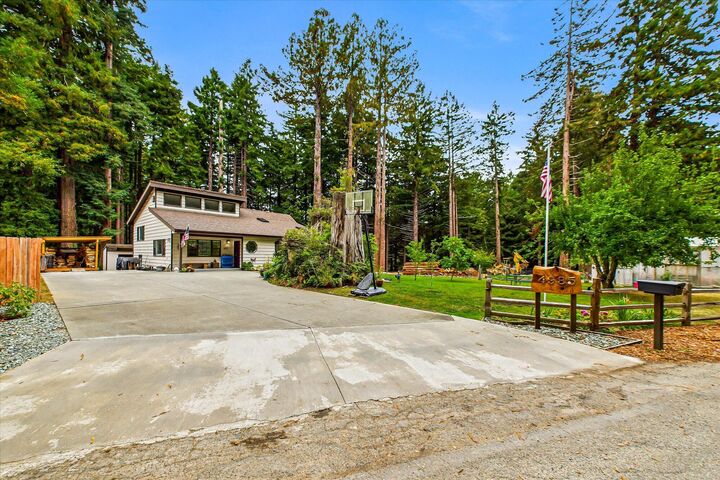 Property Photo: 4985 Cummings Road CA 95503