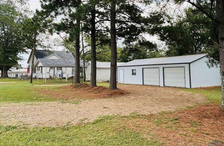 Property Photo:  1000 Nelson Street  TX 75563 