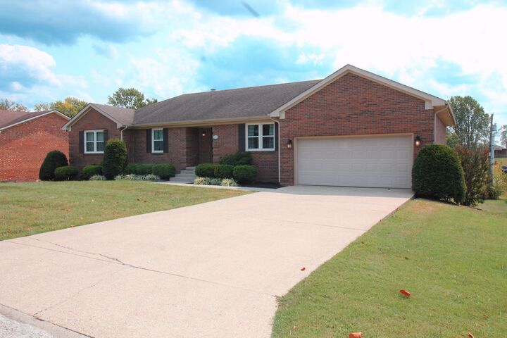 Property Photo: 410 Lyon Drive KY 40391