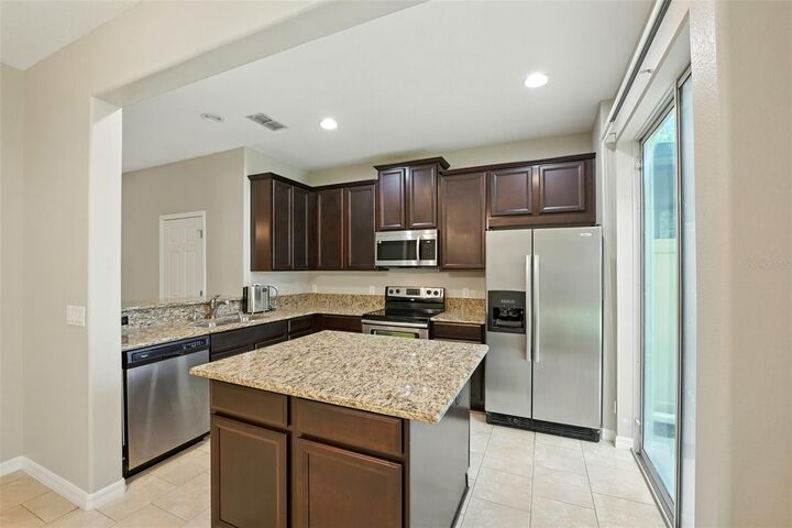 Property Photo: 1064 Laurel Ridge Lane FL 32773