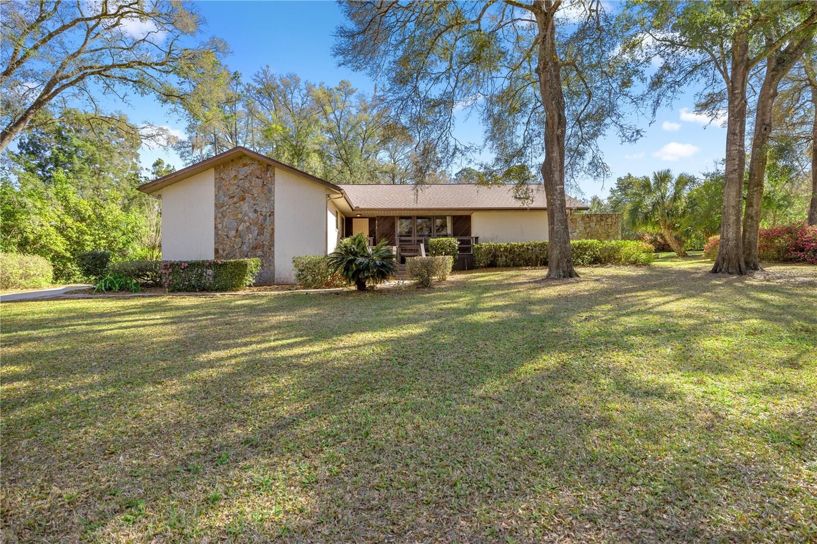 Property Photo: 8519 SW 197th Court Road FL 34432