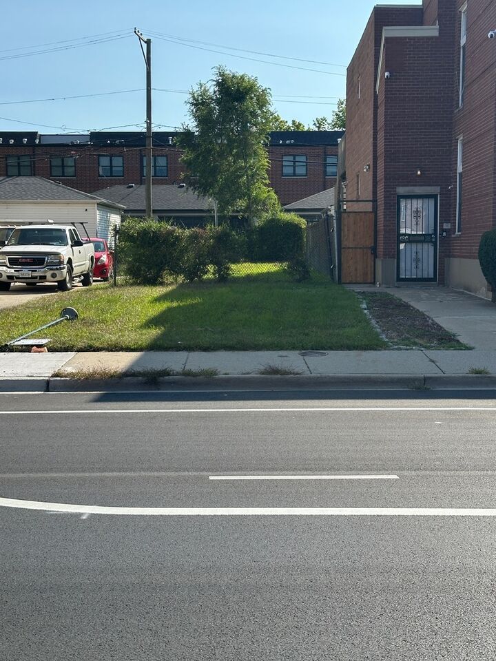 Property Photo: 3333 S Indiana Avenue IL 60616