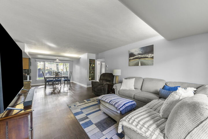 Property Photo: 326 Dwight Avenue IL 60436