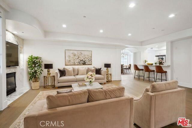 Property Photo: 1861 Veteran Avenue 101 CA 90025