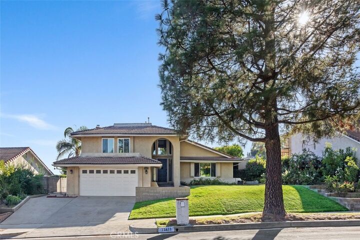Property Photo: 11673 Porter Valley Drive CA 91326
