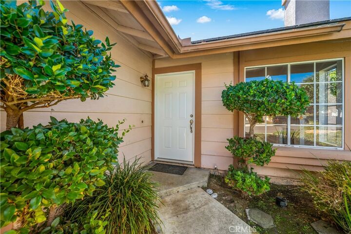 Property Photo:  24457 New Haven Drive  CA 92562 