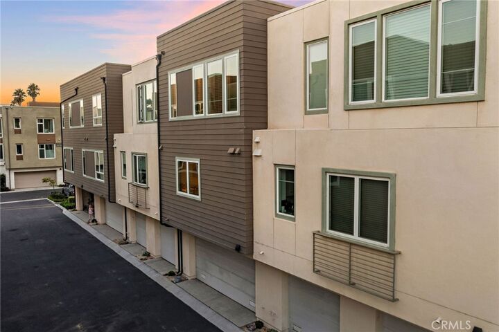 Property Photo: 769 Doheny Way CA 92629