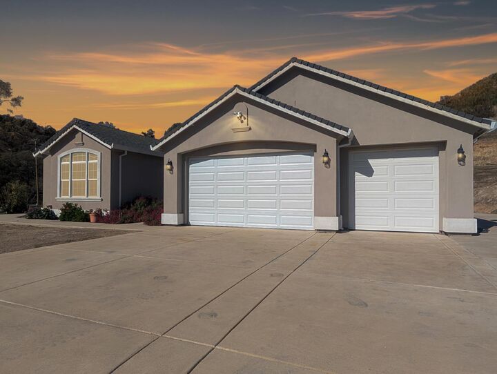 Property Photo: 3585 Emereff Lane CA 95252