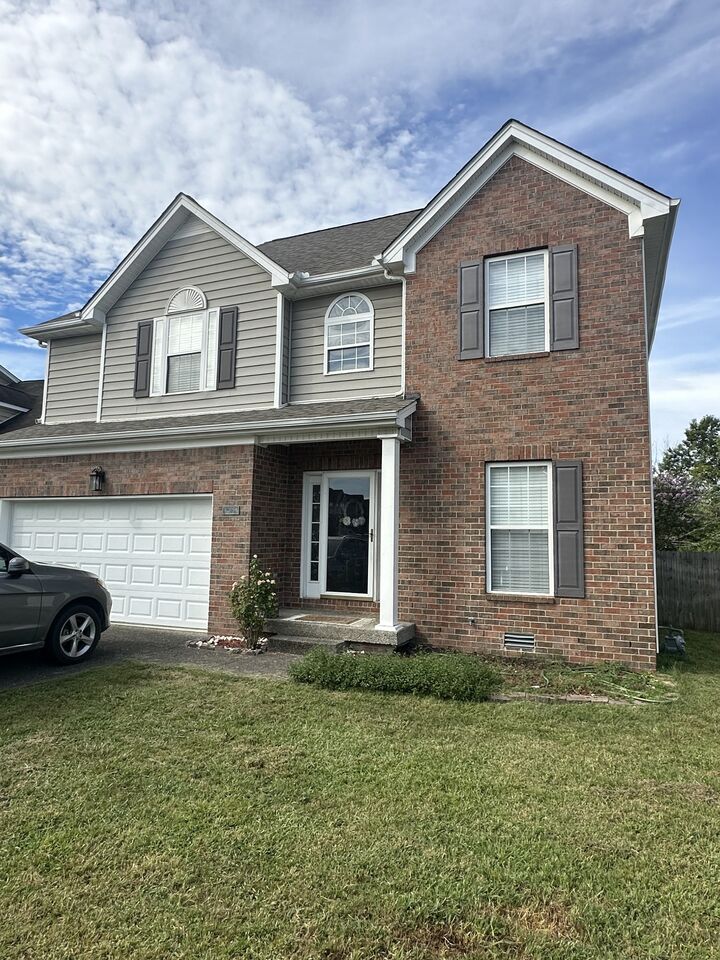 Property Photo:  205 Claybrook Ln  TN 37013 