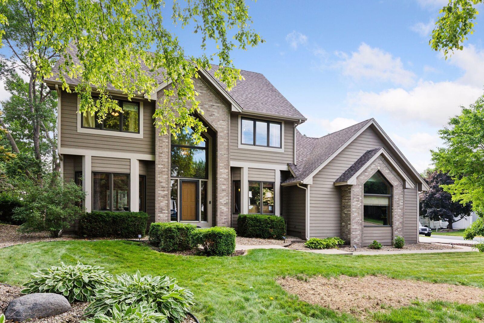 Property Photo: 3838 Bridgewater Drive MN 55123