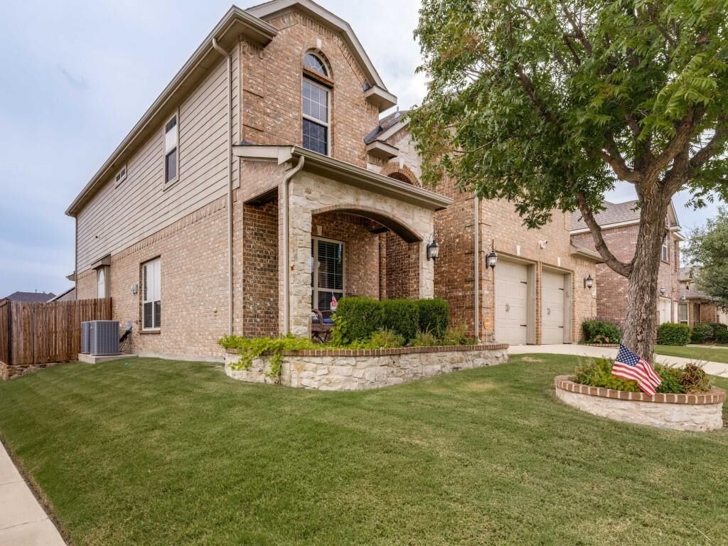 Property Photo:  1428 Soaptree Lane  TX 76177 