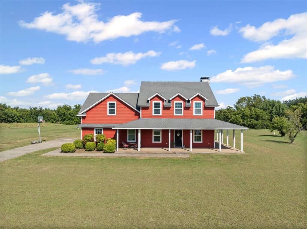 Property Photo:  1308 Red Oak Creek Drive  TX 75154 