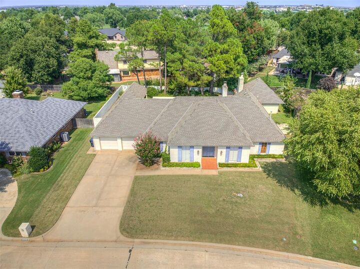 Property Photo:  12608 Arrowhead Terrace  OK 73120 