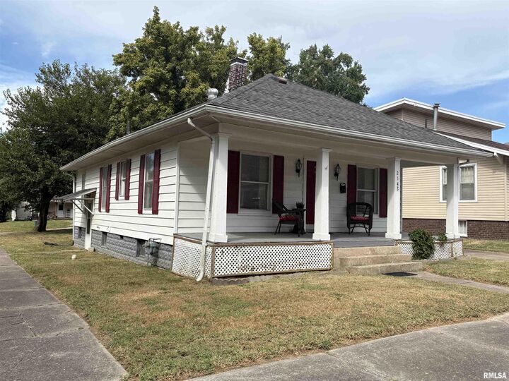 Property Photo: 2142 Herbert Street IL 62966