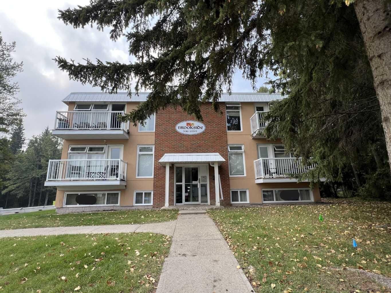 Property Photo:  506 41 Street #2  AB T7E 1A9 