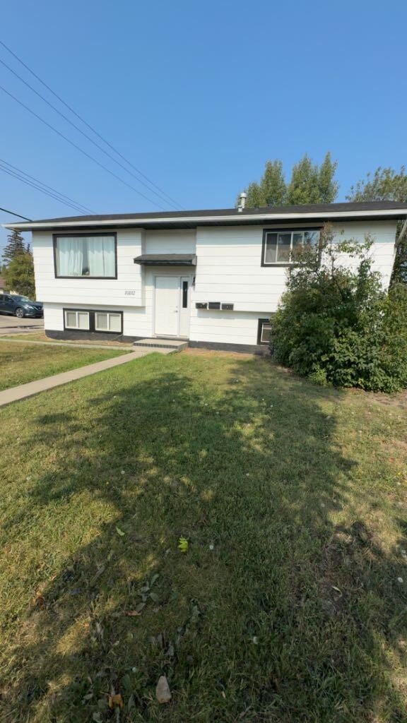 Property Photo: 10132 102 Avenue AB T8V 1A1