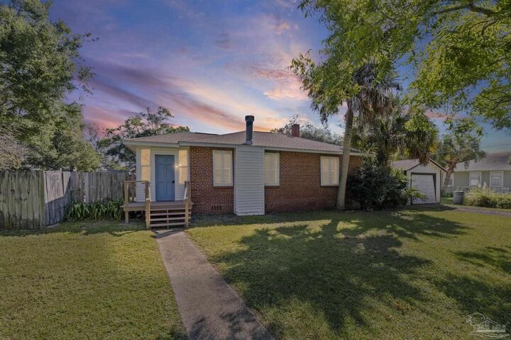 20 NW Gilliland Rd  Pensacola FL 32507 photo