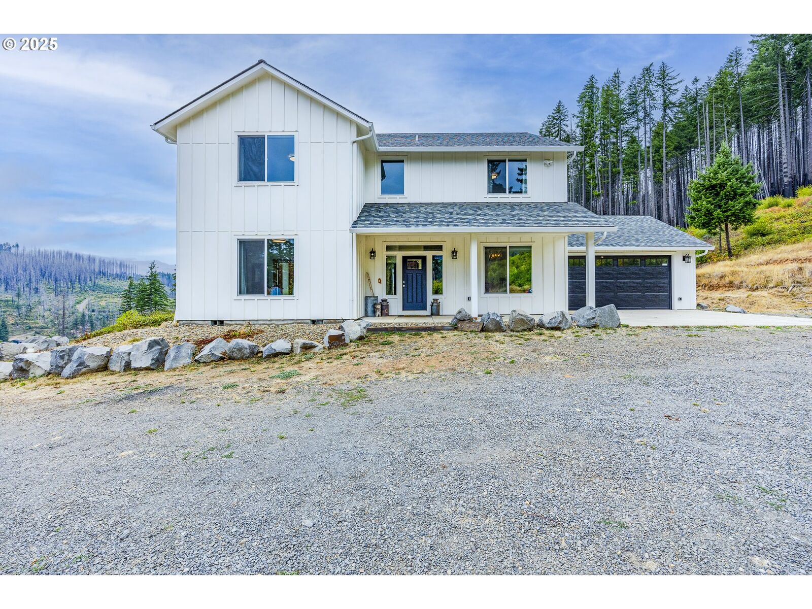 Property Photo: 47555 McKenzie Hwy OR 97488